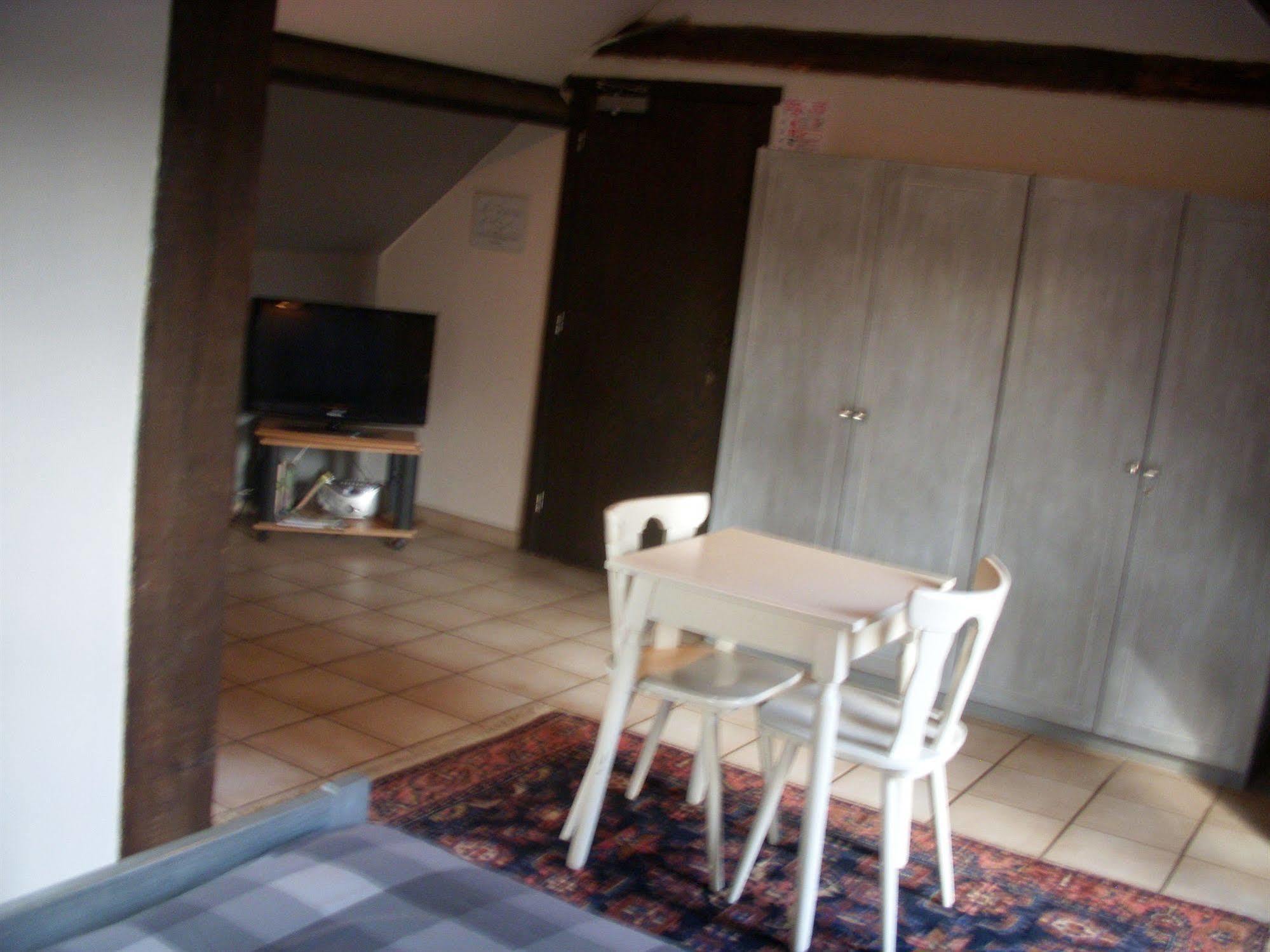 B&B De Dubbelmolen Tongeren Esterno foto
